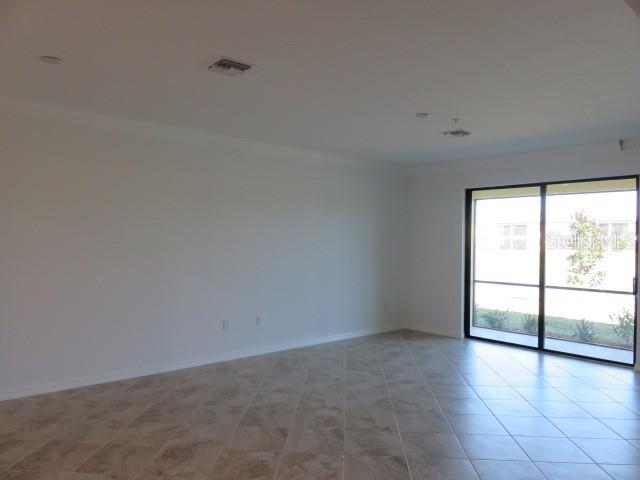 GRAND PARADISO - Residential Lease