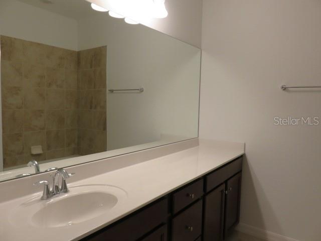 GRAND PARADISO - Residential Lease