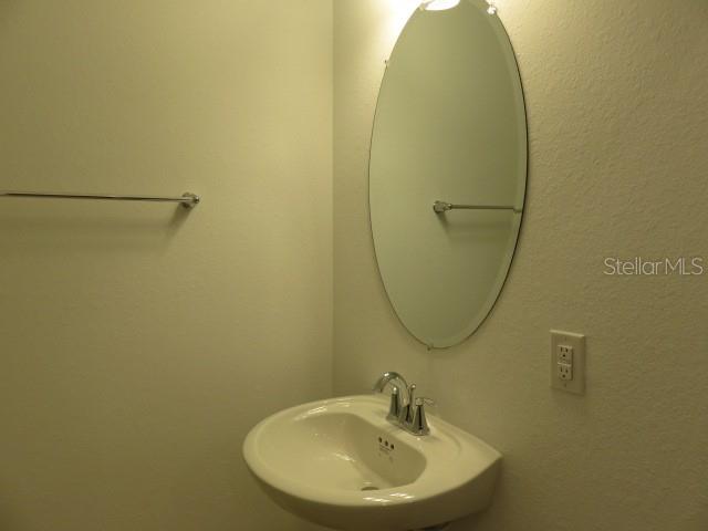 GRAND PARADISO - Residential Lease