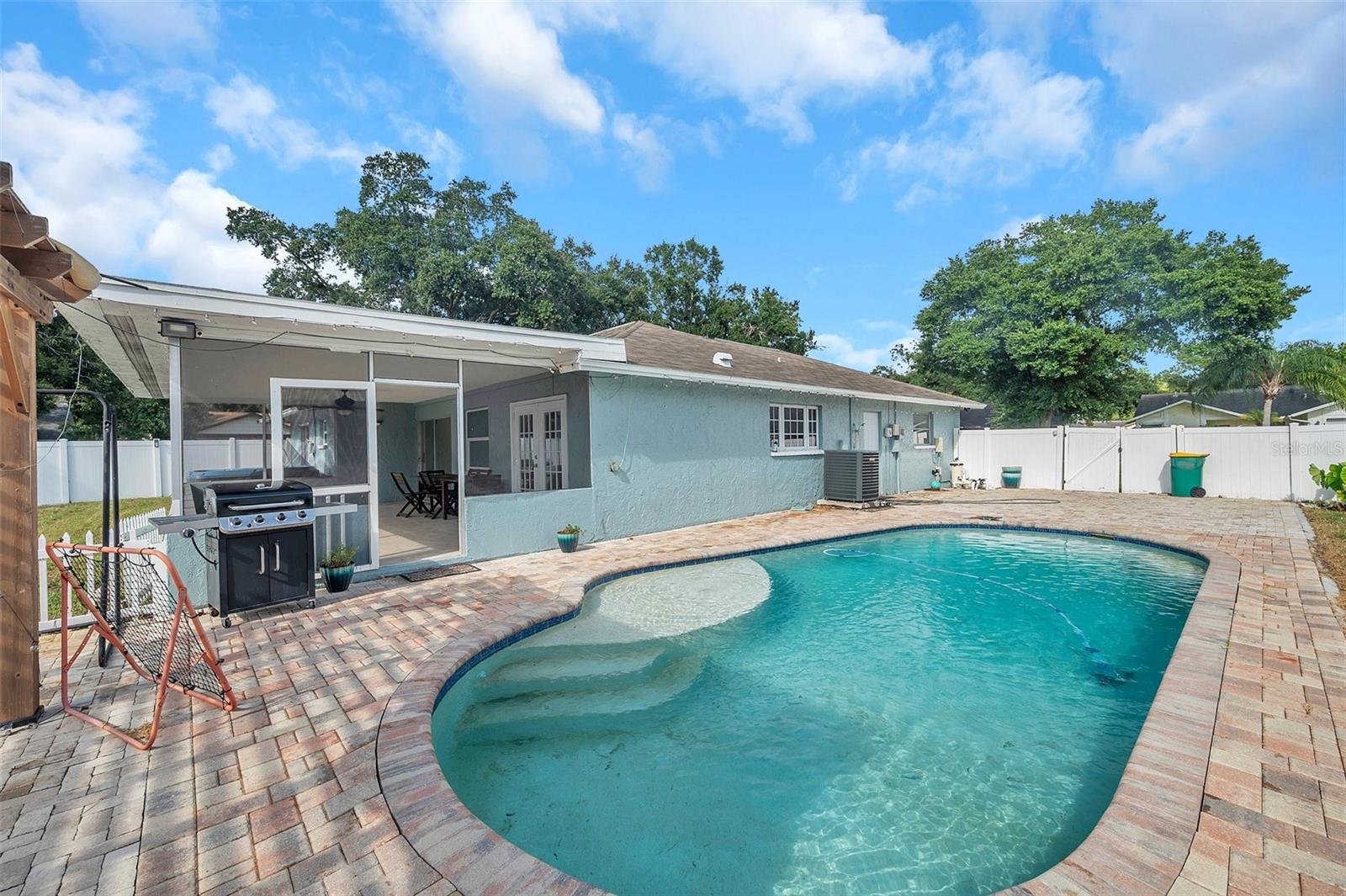 WINDMILL POINTE OF TARPON LAKE - UNIT THREE - Residential Lease