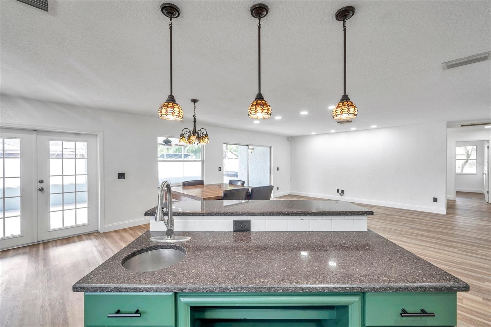 WINDMILL POINTE OF TARPON LAKE - UNIT THREE - Residential Lease