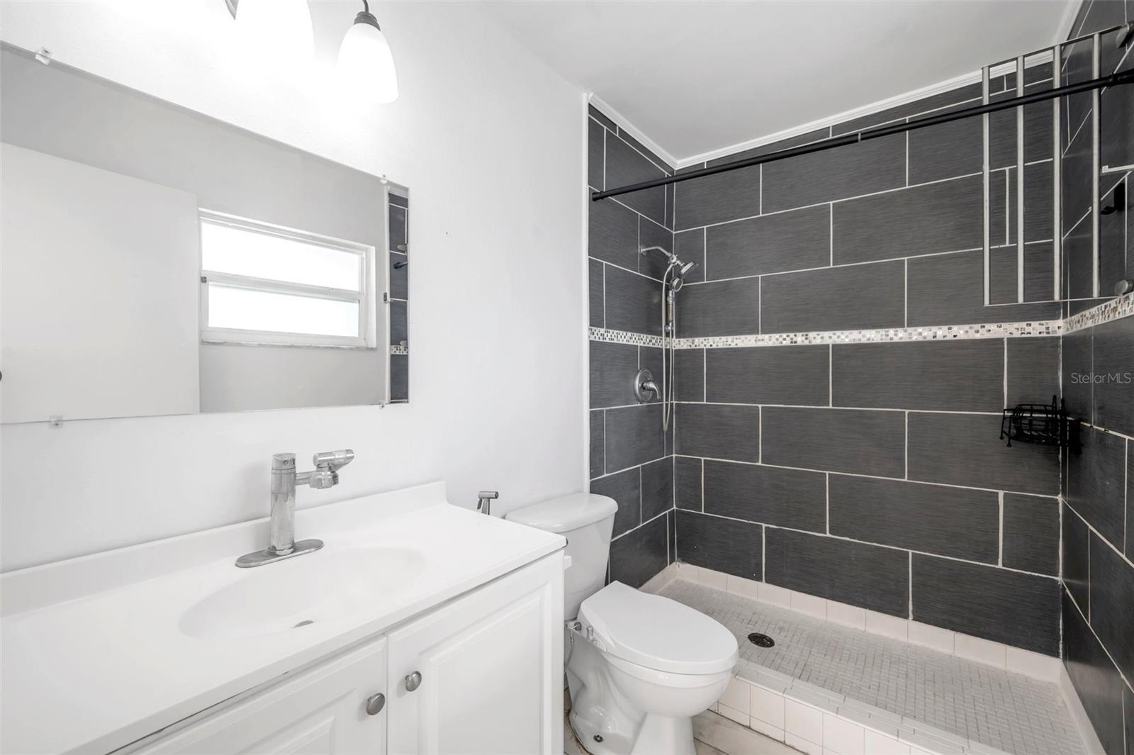 WINDMILL POINTE OF TARPON LAKE - UNIT THREE - Residential Lease