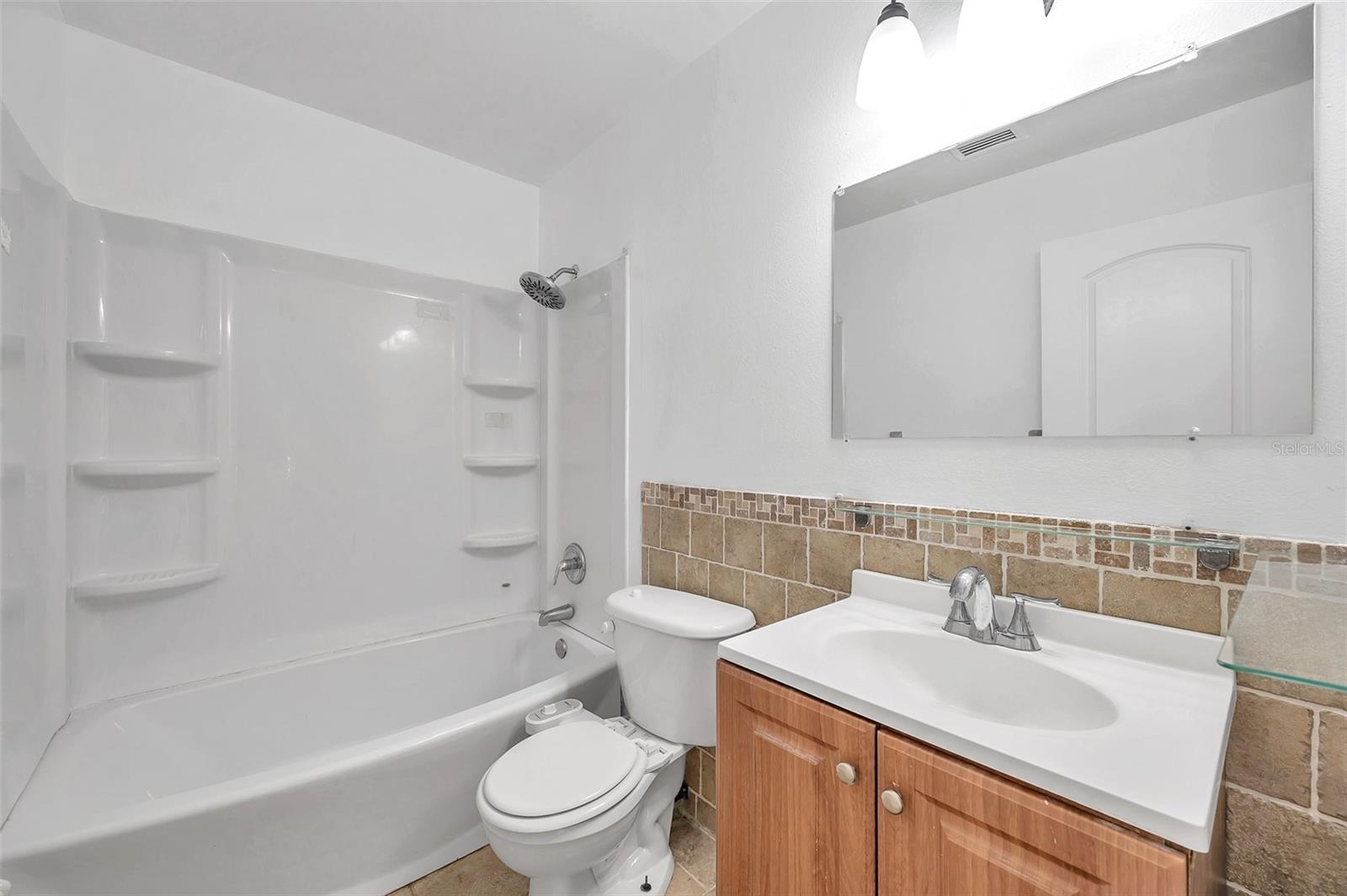 WINDMILL POINTE OF TARPON LAKE - UNIT THREE - Residential Lease