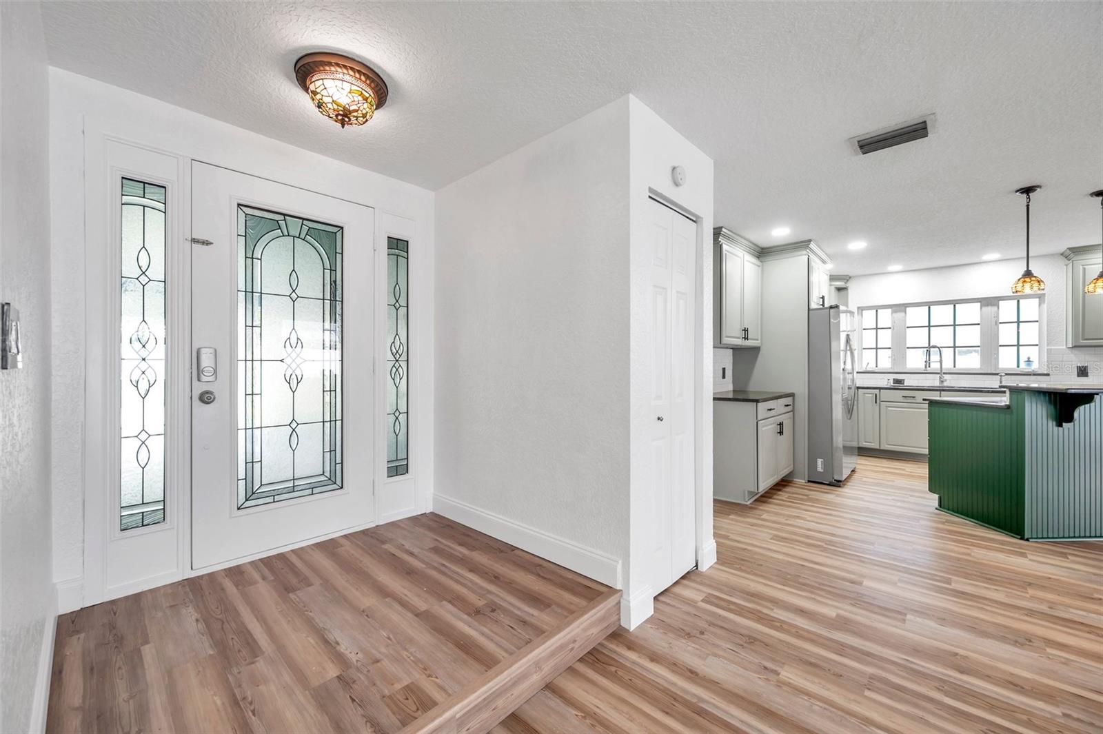 WINDMILL POINTE OF TARPON LAKE - UNIT THREE - Residential Lease