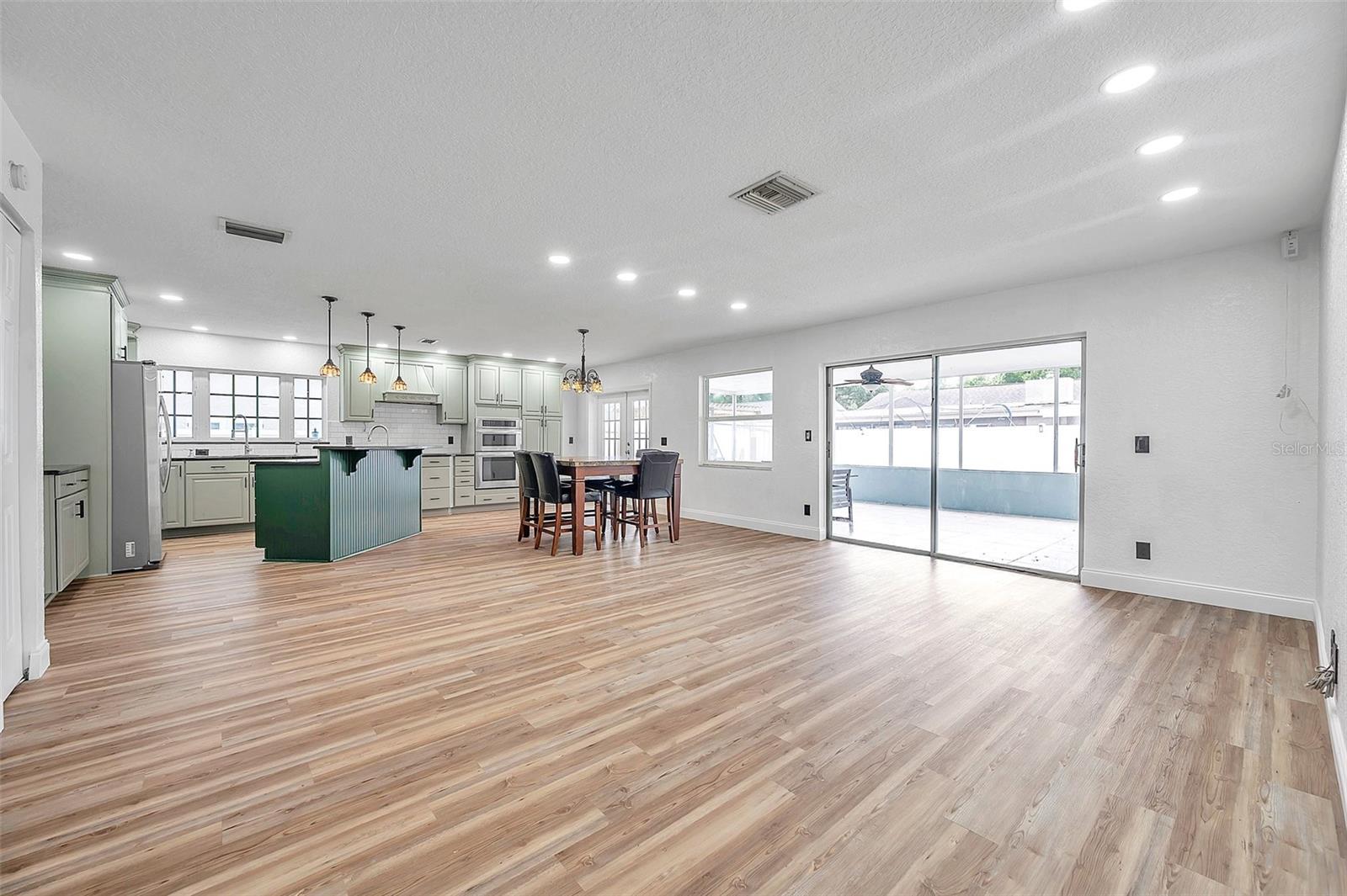 WINDMILL POINTE OF TARPON LAKE - UNIT THREE - Residential Lease