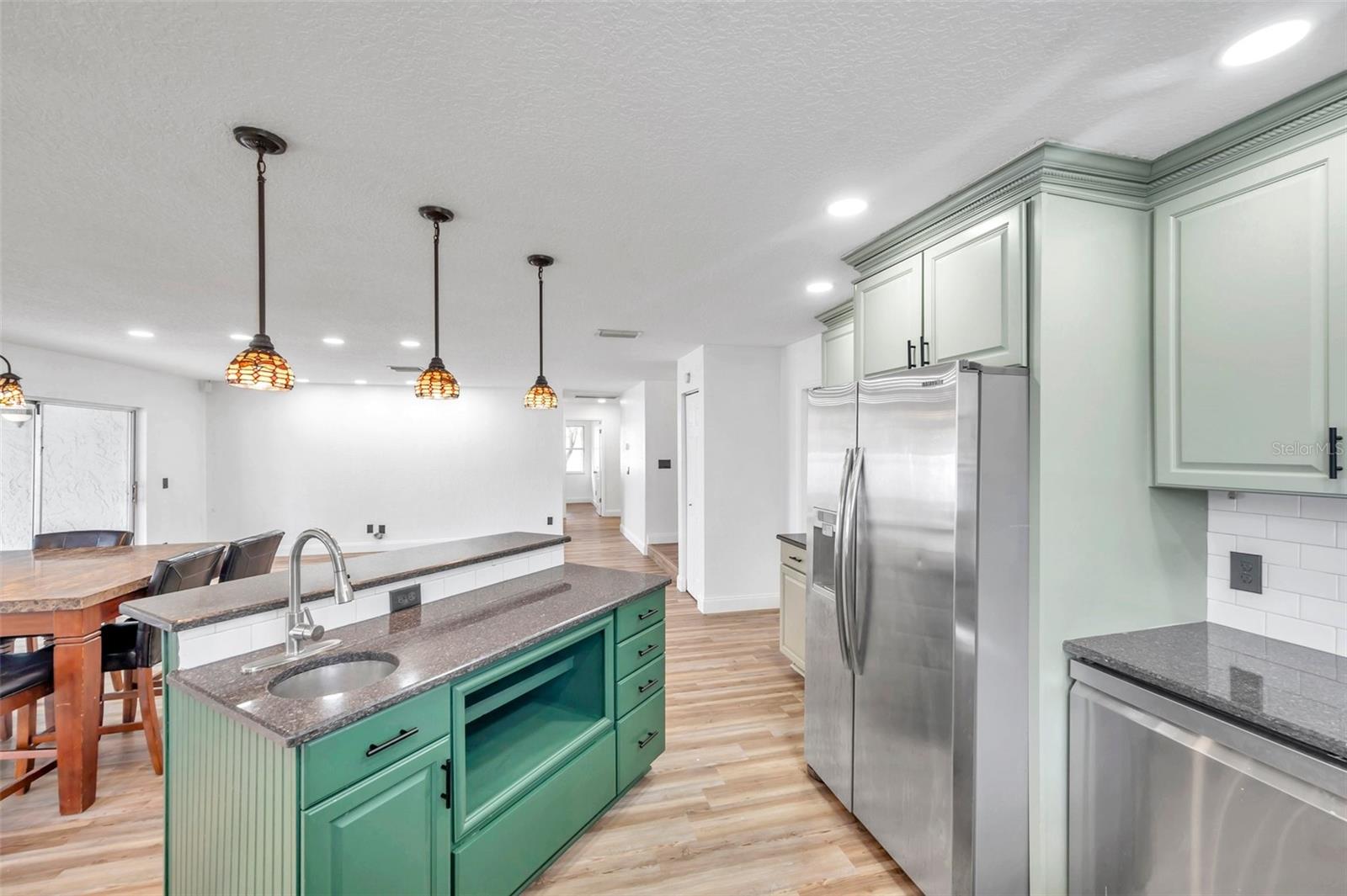 WINDMILL POINTE OF TARPON LAKE - UNIT THREE - Residential Lease