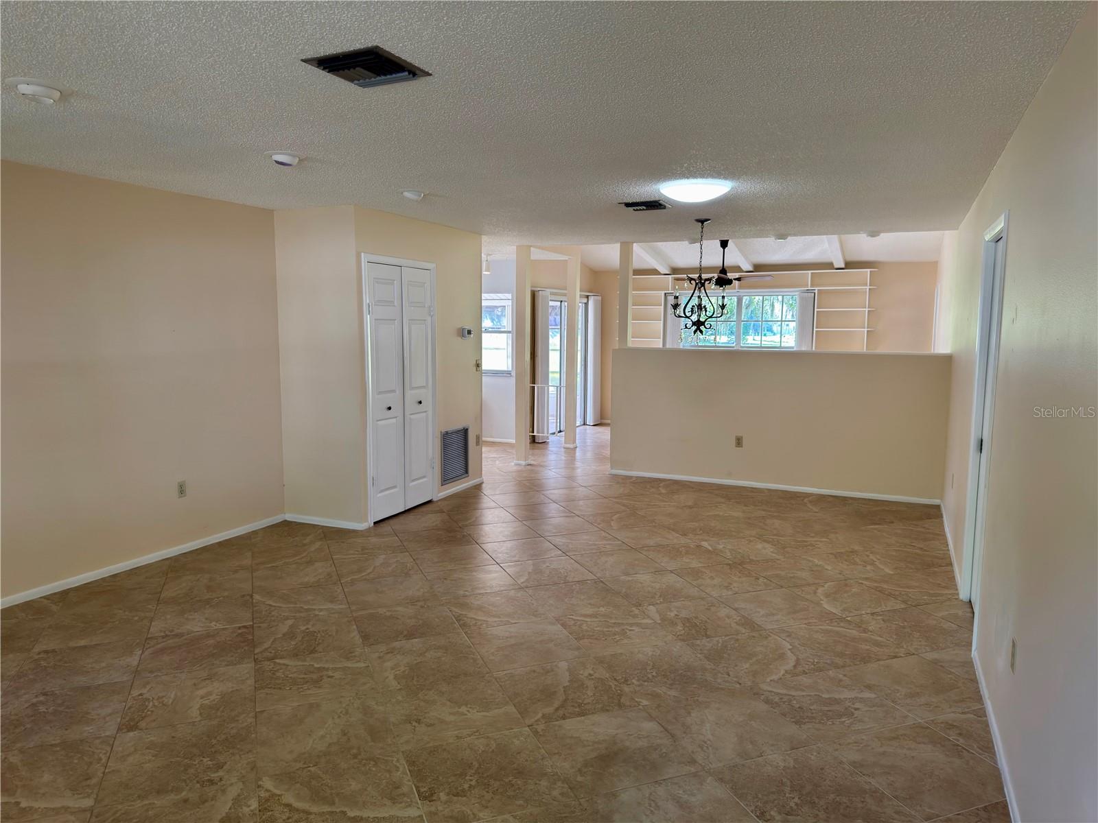 OAKHURST PH II - Residential Lease