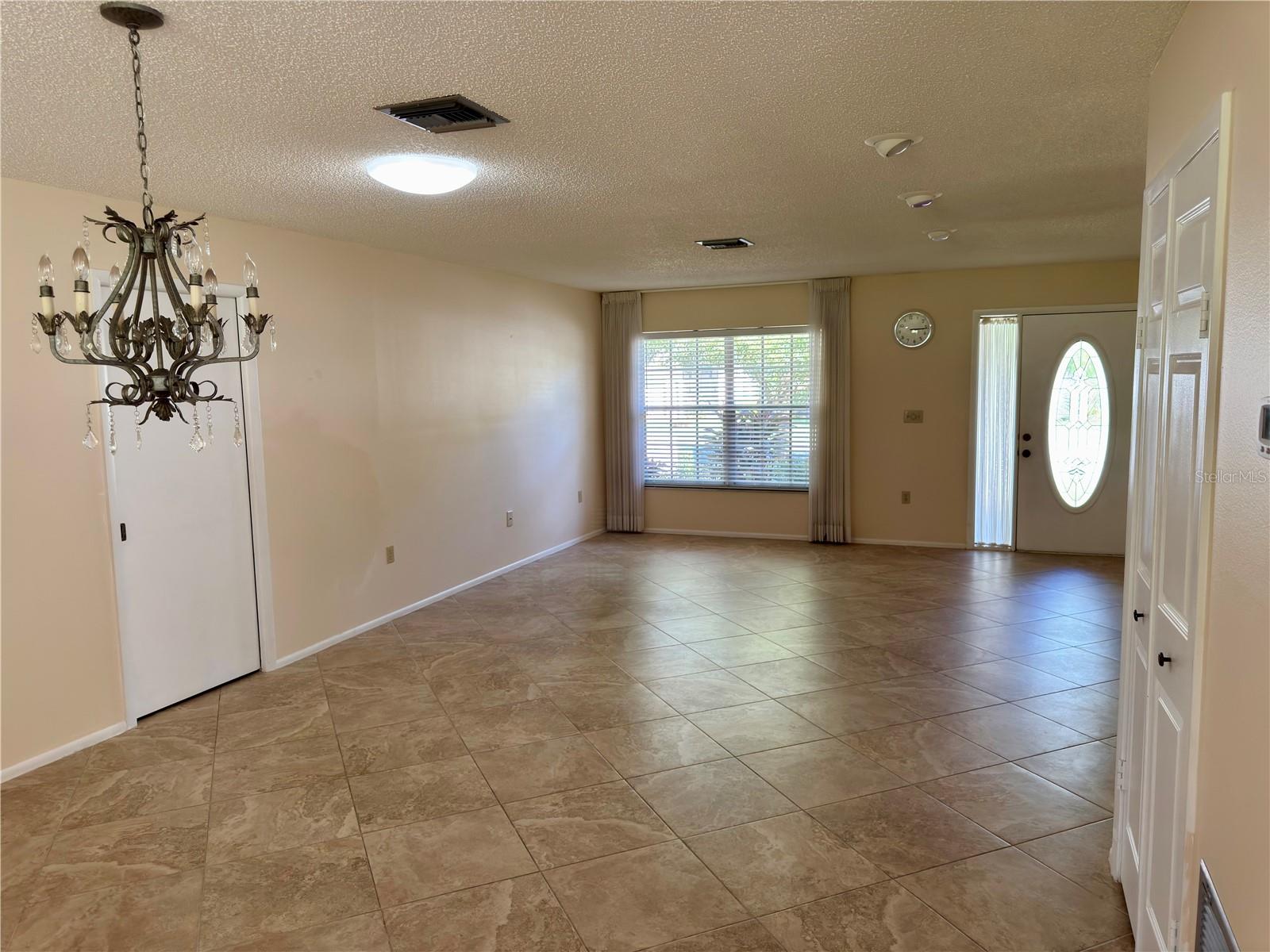 OAKHURST PH II - Residential Lease