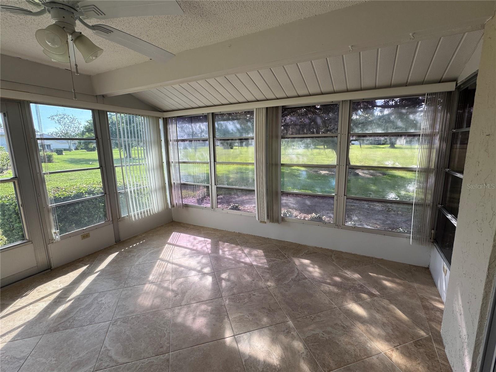 OAKHURST PH II - Residential Lease