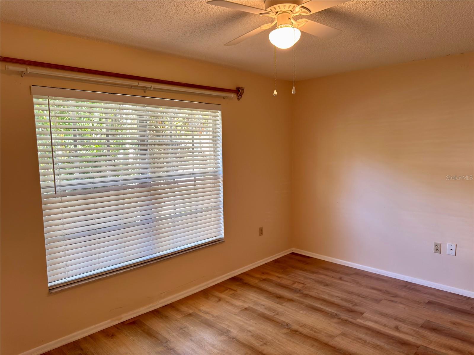 OAKHURST PH II - Residential Lease