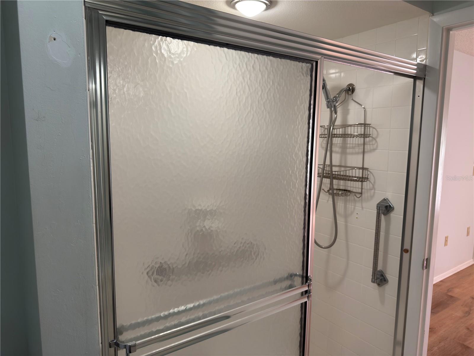 OAKHURST PH II - Residential Lease