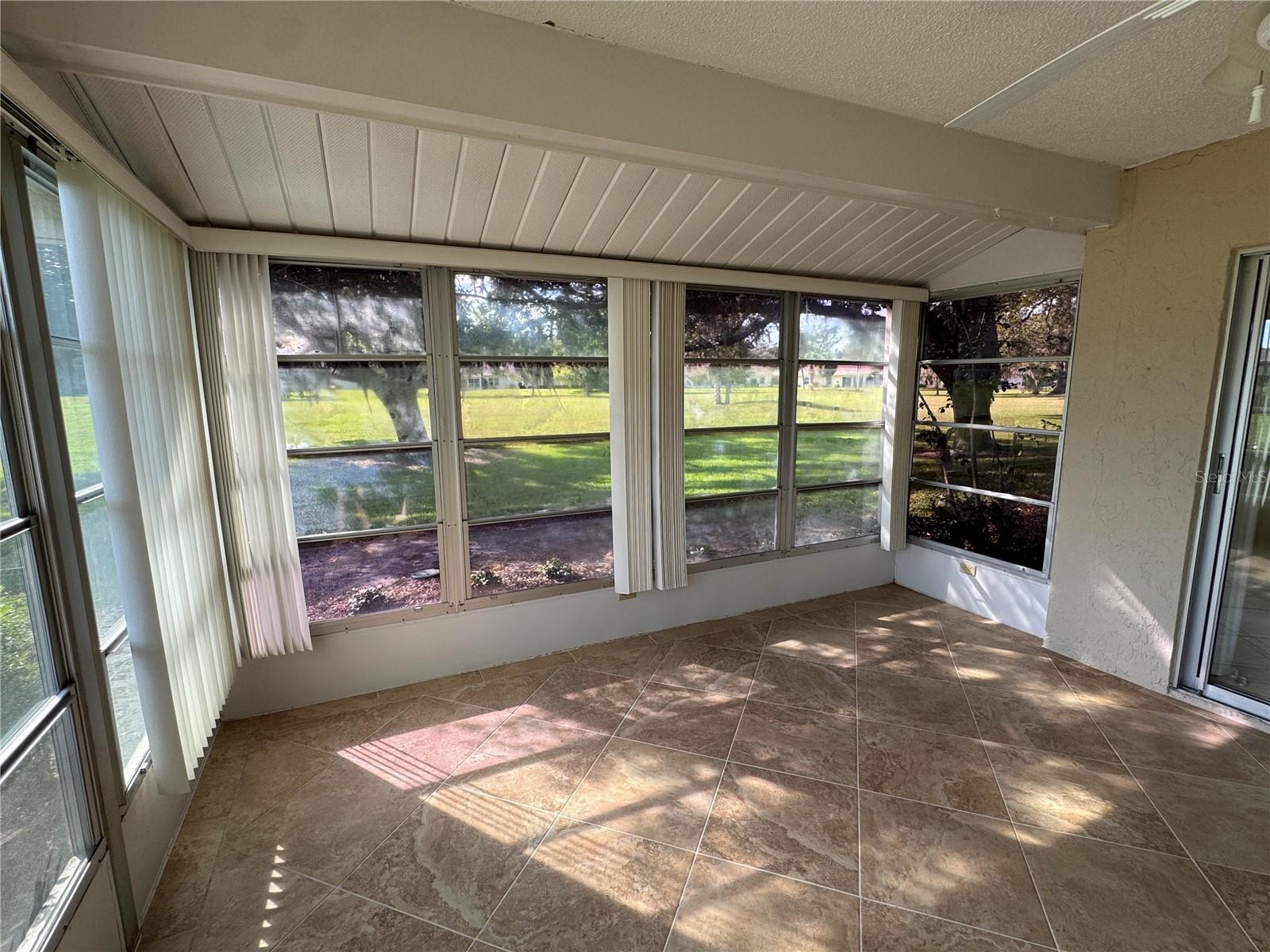 OAKHURST PH II - Residential Lease