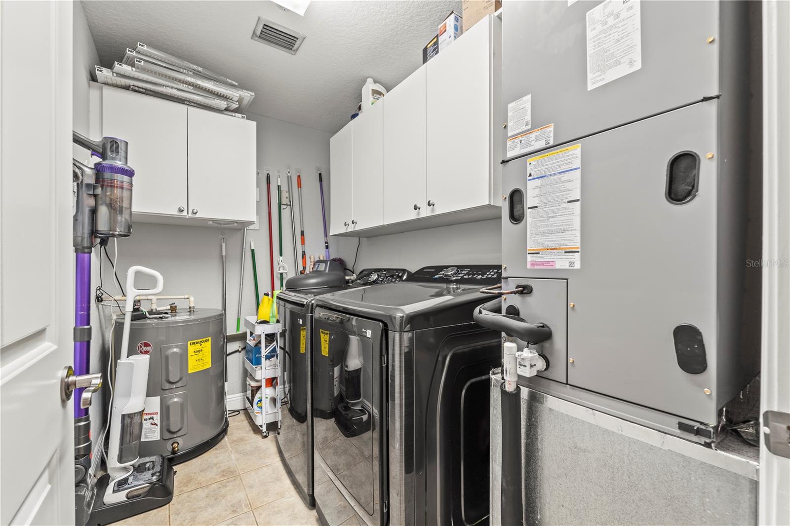 SNUG HARBOUR CONDO - Residential