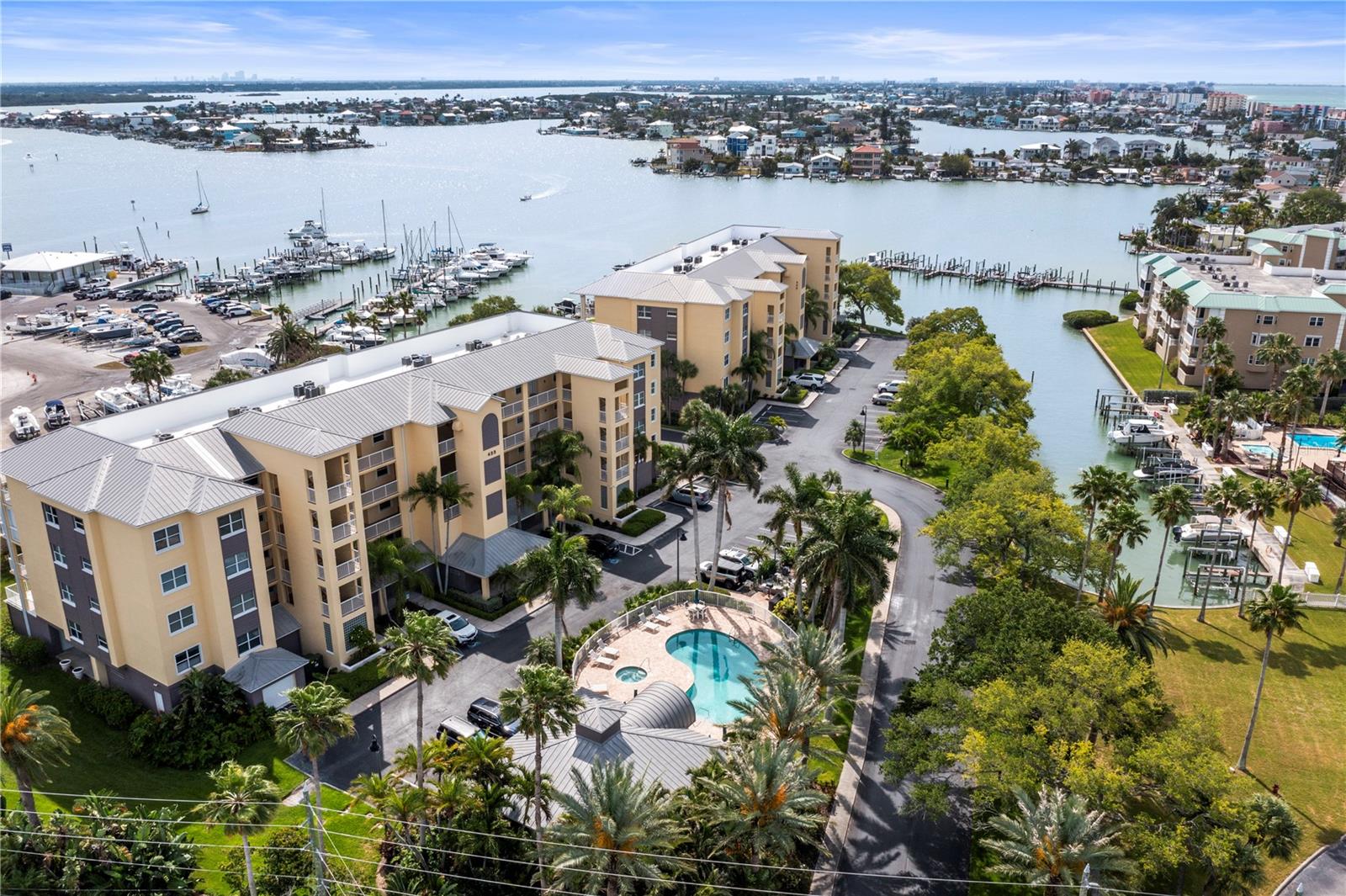 SNUG HARBOUR CONDO - Residential