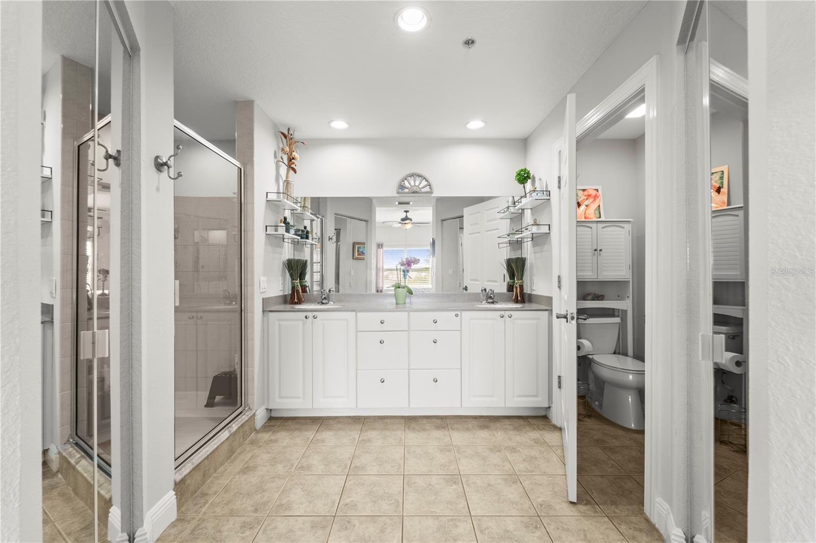 SNUG HARBOUR CONDO - Residential