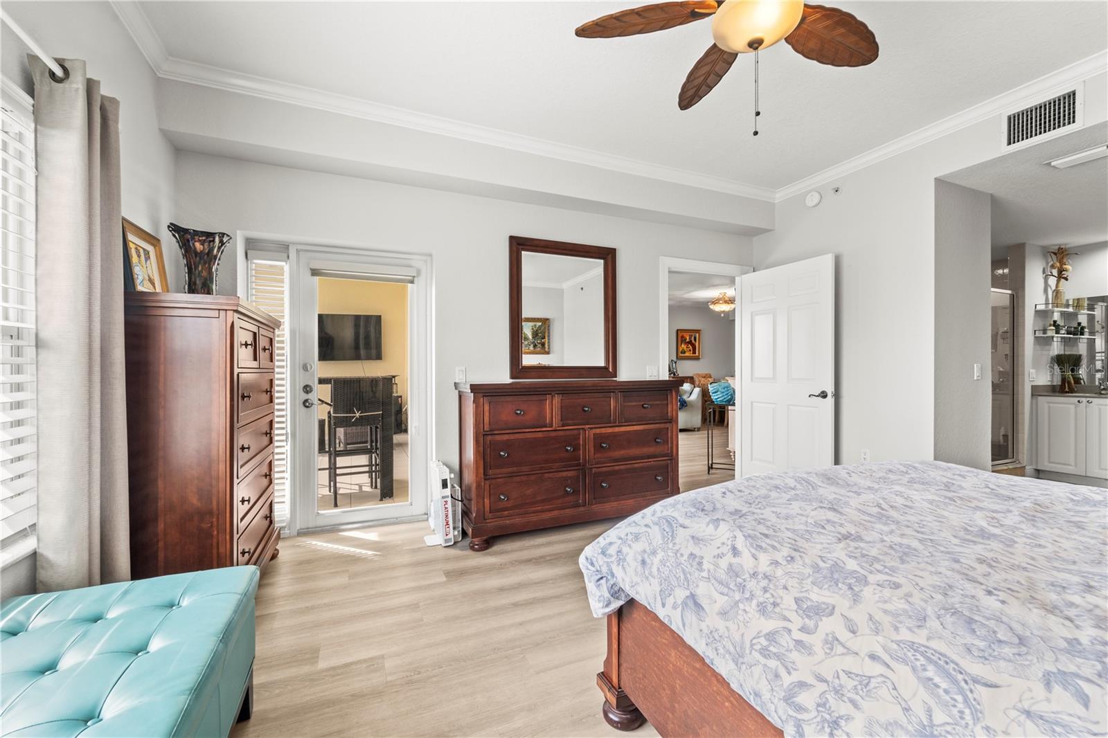 SNUG HARBOUR CONDO - Residential