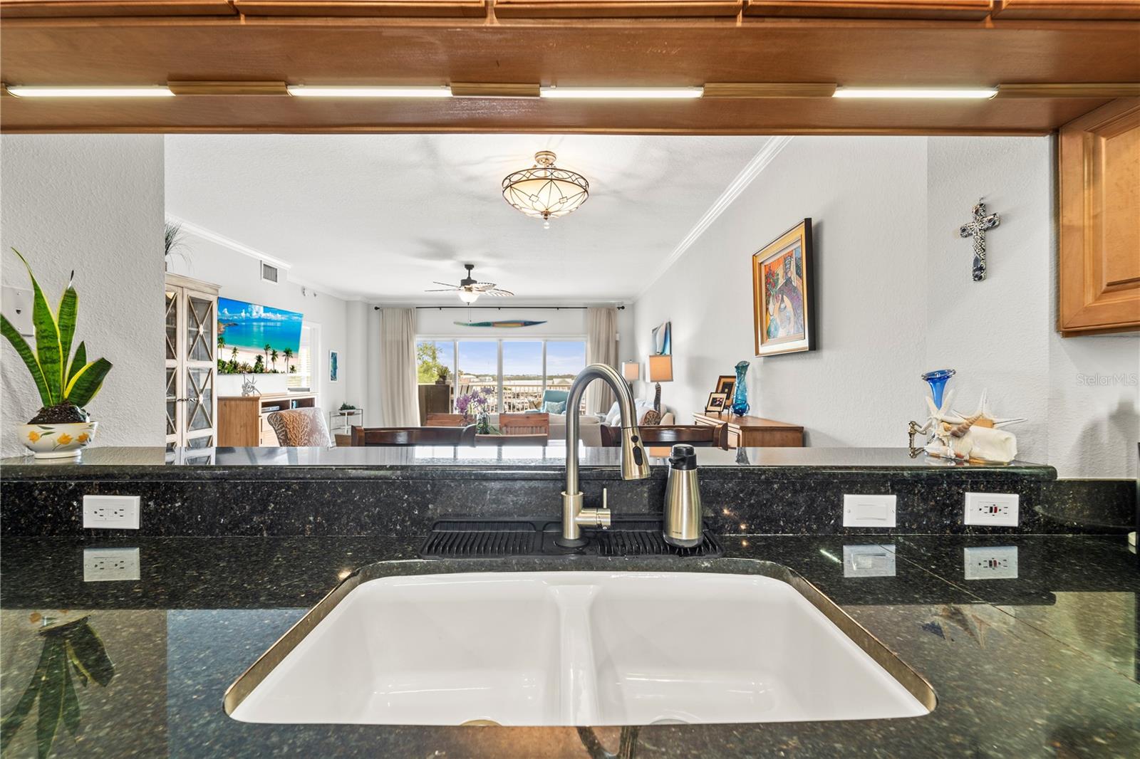 SNUG HARBOUR CONDO - Residential