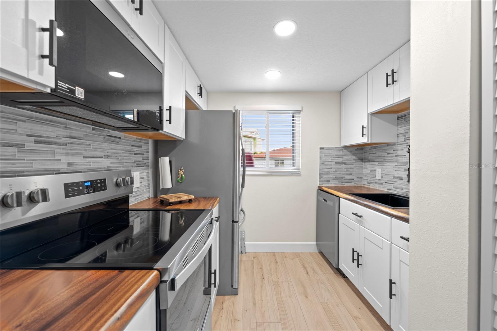 BAY VIEW TERRACE - Residential