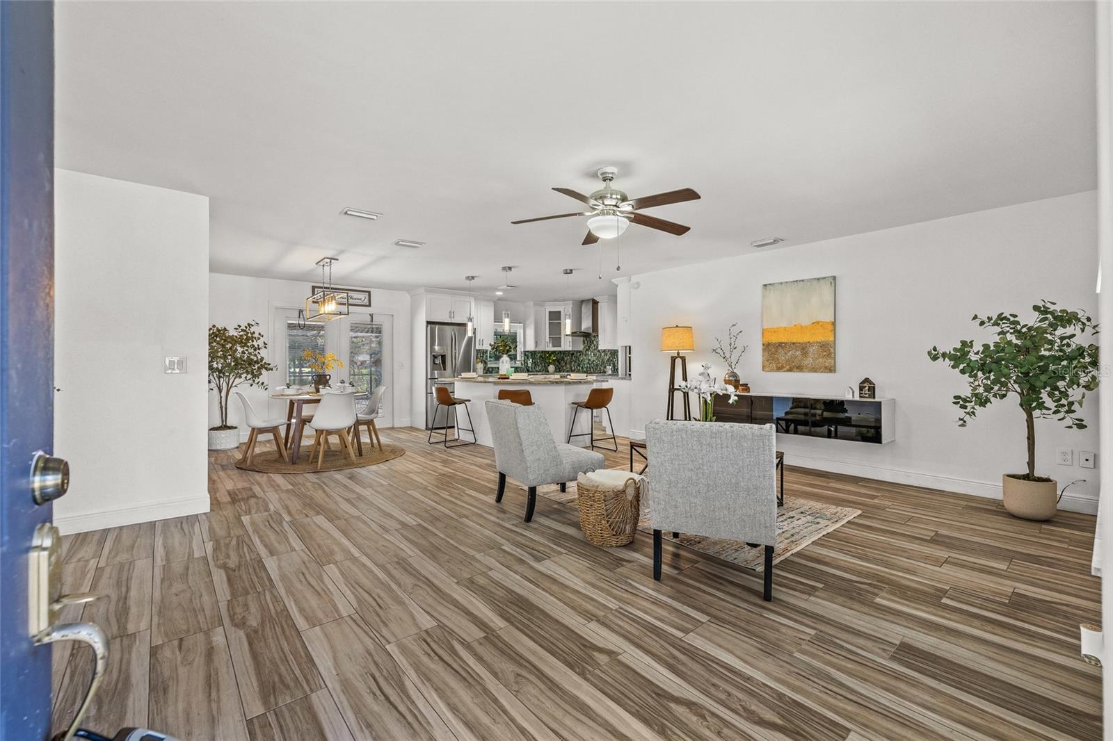 PRESIDENTIAL MANOR UNIT 2B - Residential