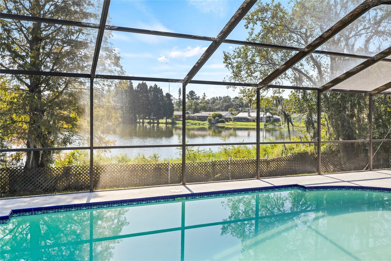 PRESIDENTIAL MANOR UNIT 2B - Residential