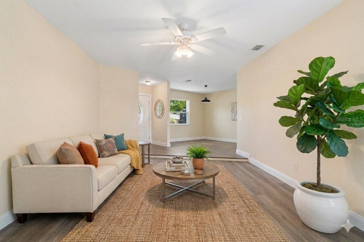 PRESIDENTIAL MANOR - Residential