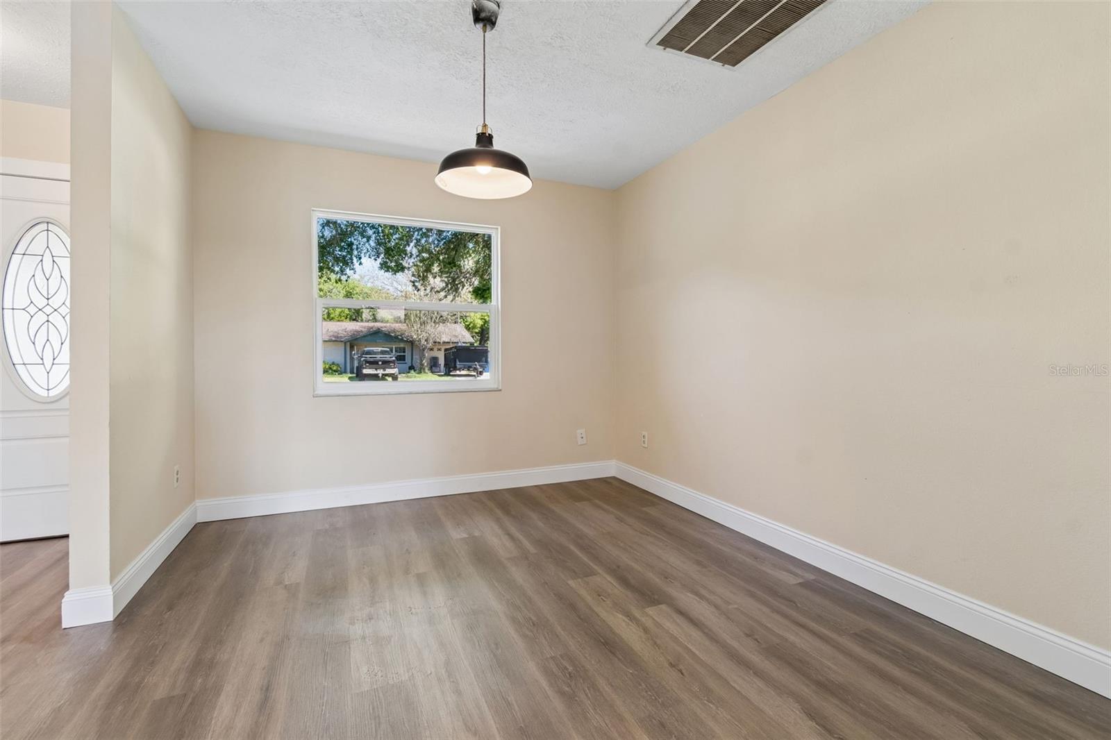 PRESIDENTIAL MANOR - Residential