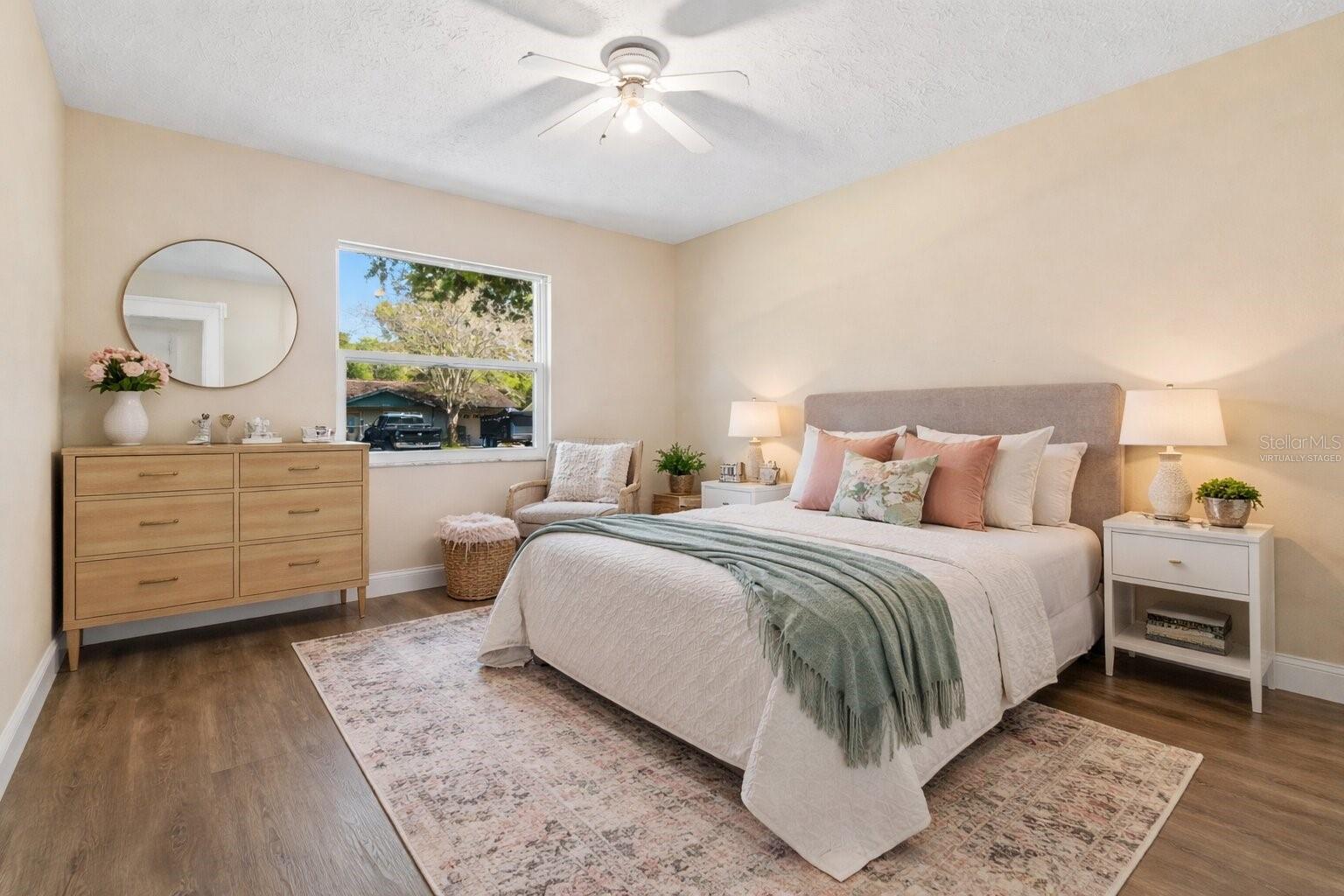 PRESIDENTIAL MANOR - Residential