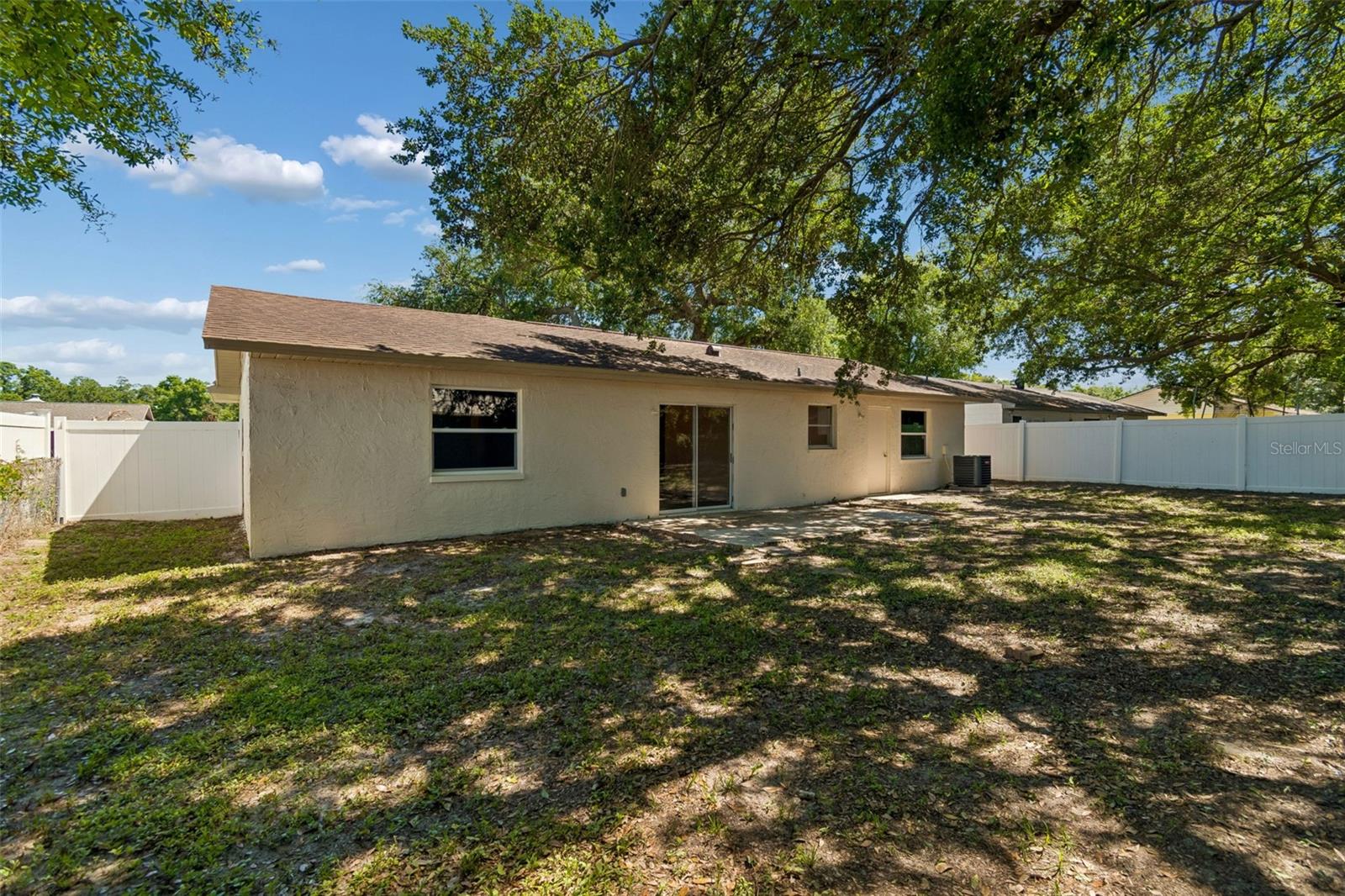 PRESIDENTIAL MANOR - Residential