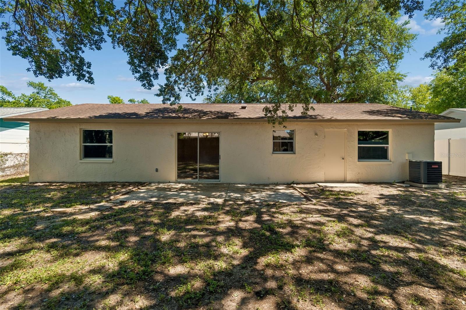 PRESIDENTIAL MANOR - Residential