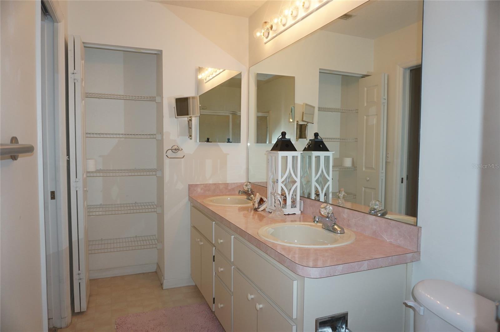 OAK RUN CRESCENT OAKS - Residential