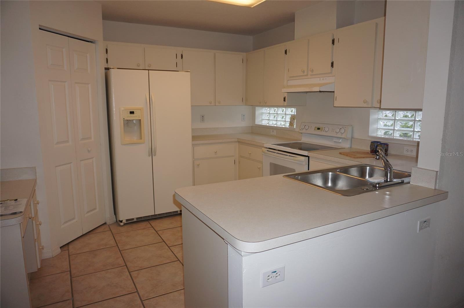 OAK RUN CRESCENT OAKS - Residential