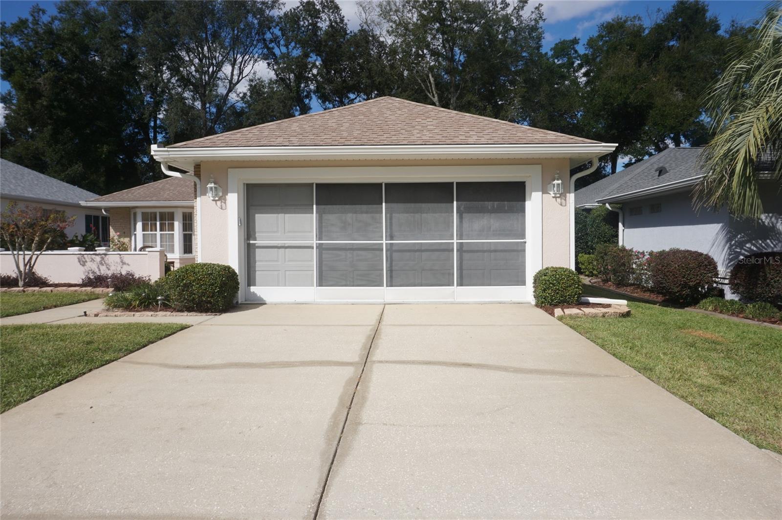 OAK RUN CRESCENT OAKS - Residential