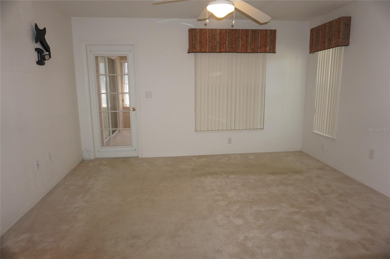 OAK RUN CRESCENT OAKS - Residential
