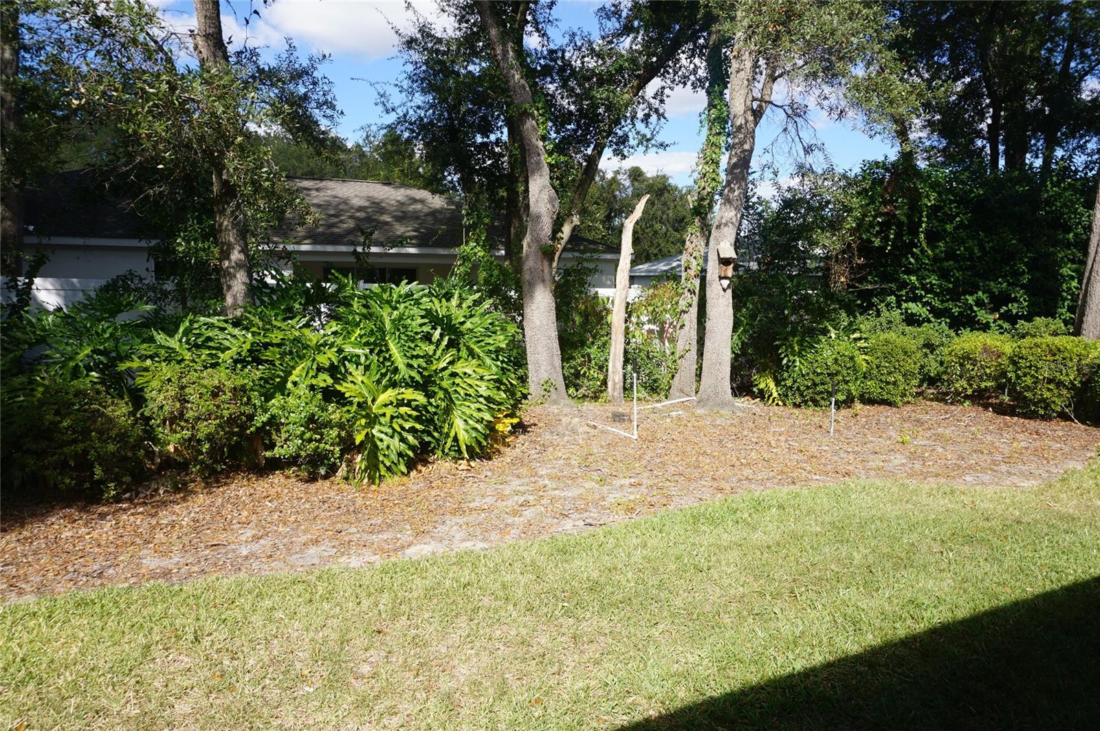 OAK RUN CRESCENT OAKS - Residential