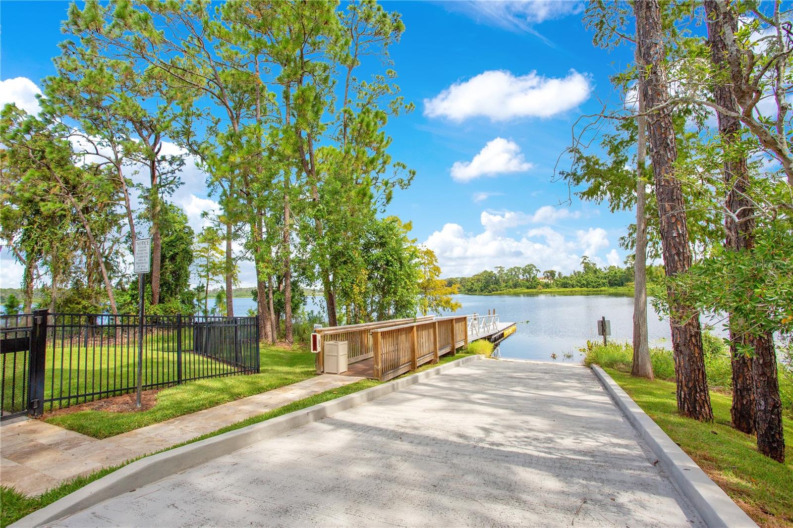ROYAL CYPRESS PRESERVE-PH 3 - Residential