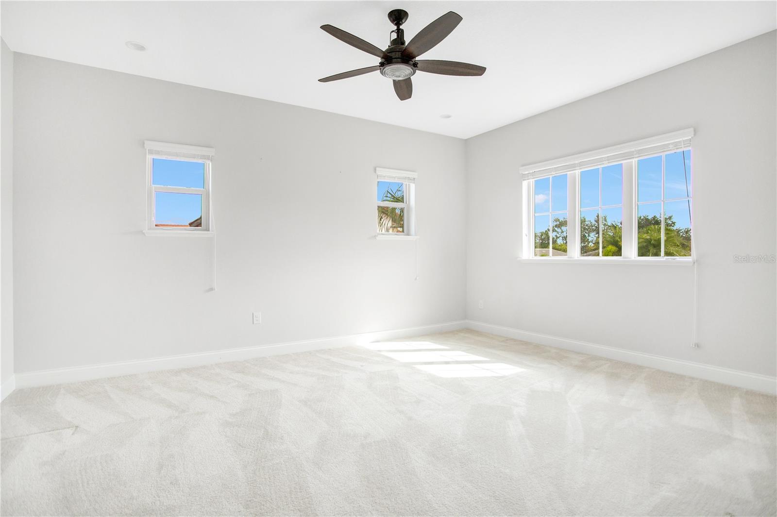 ROYAL CYPRESS PRESERVE-PH 3 - Residential