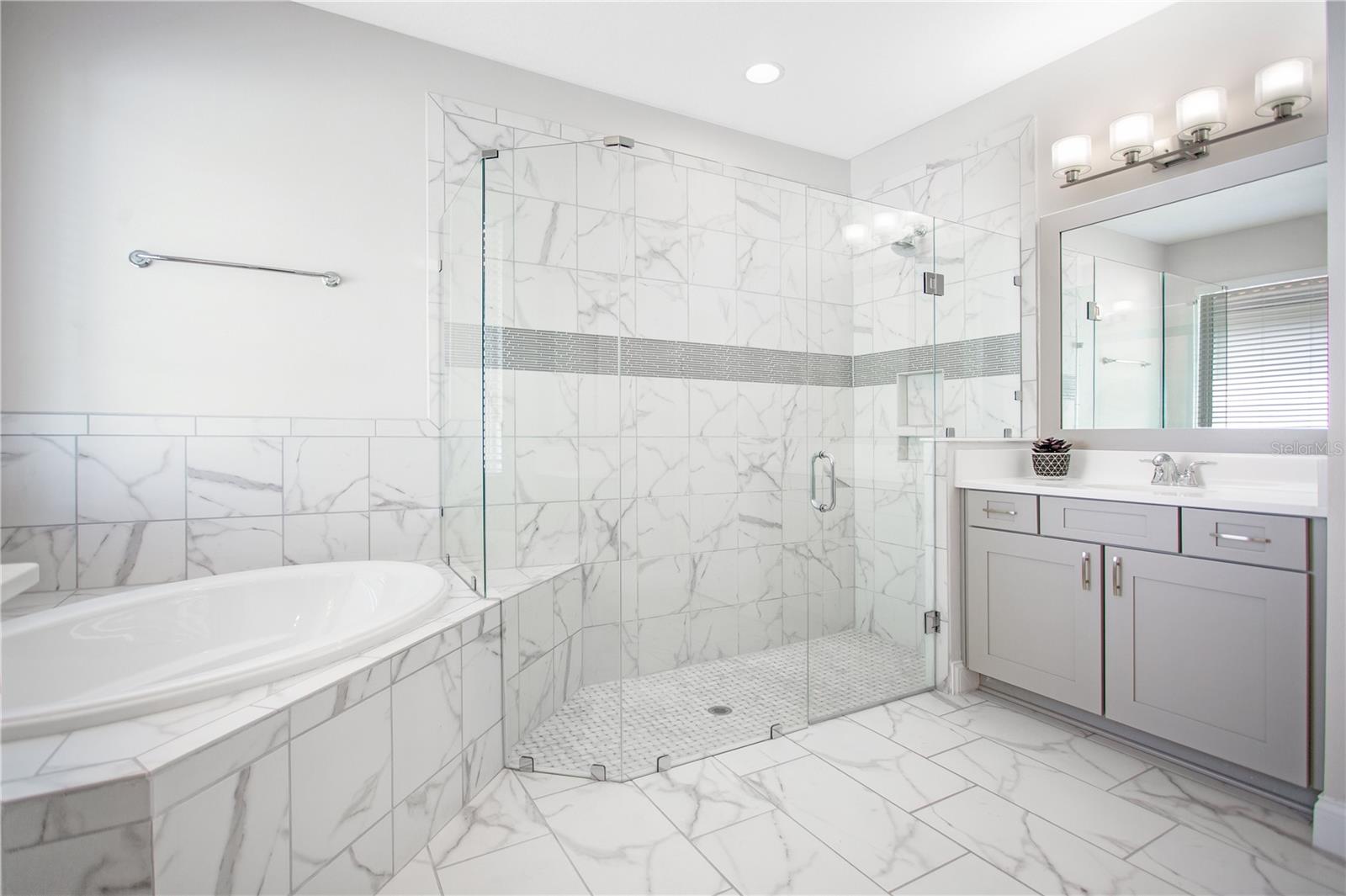 ROYAL CYPRESS PRESERVE-PH 3 - Residential