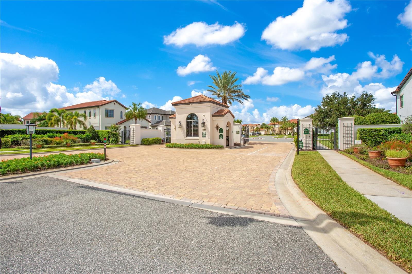 ROYAL CYPRESS PRESERVE-PH 3 - Residential