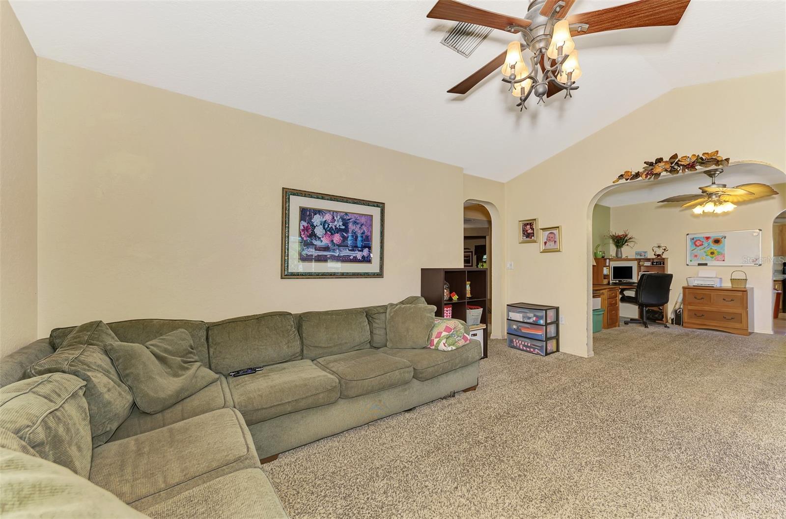 NORTH PORT CHARLOTTE ESTATES - Residential