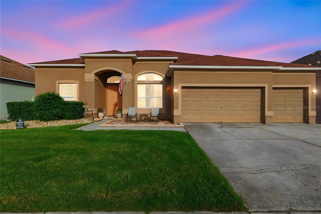 Photo of 439 Fieldstream Boulevard, Orlando, FL 32825 (MLS # O6448424)