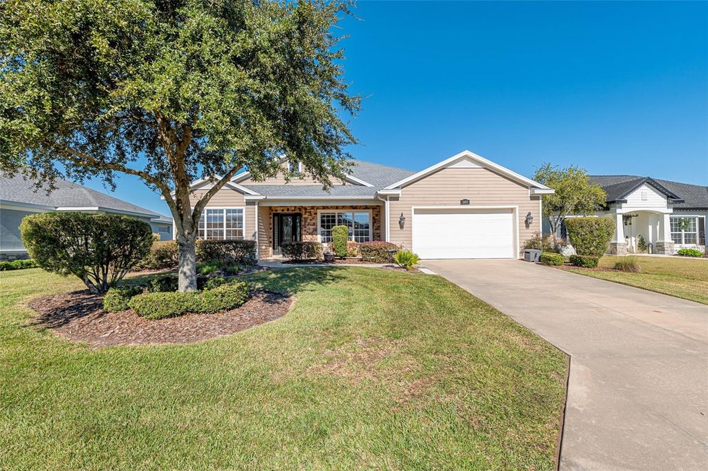 Photo of 1095 NW 45th Place, Ocala, FL 34475 (MLS # OM714975)