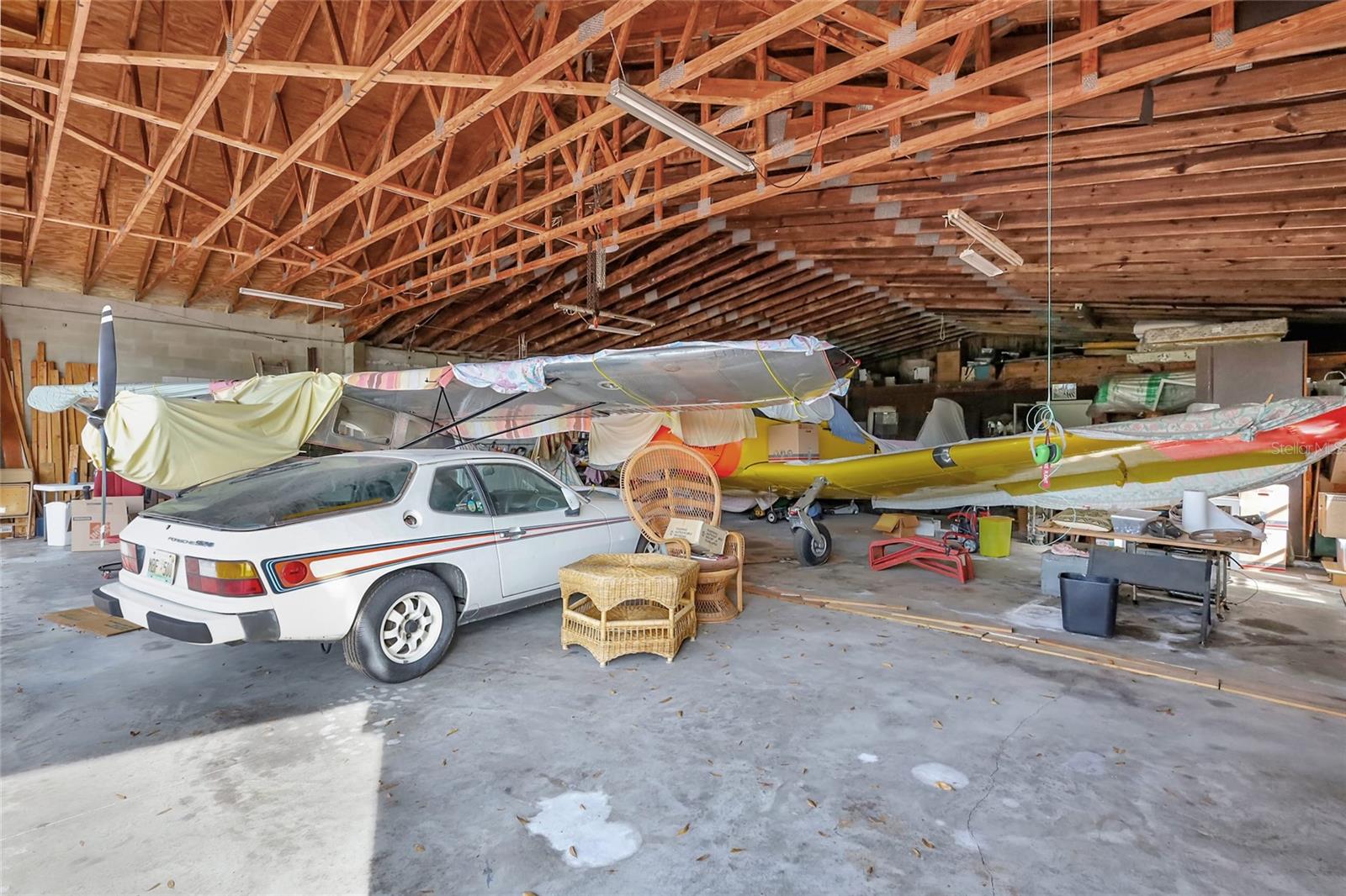 HIDDEN RIVER REP - Residential