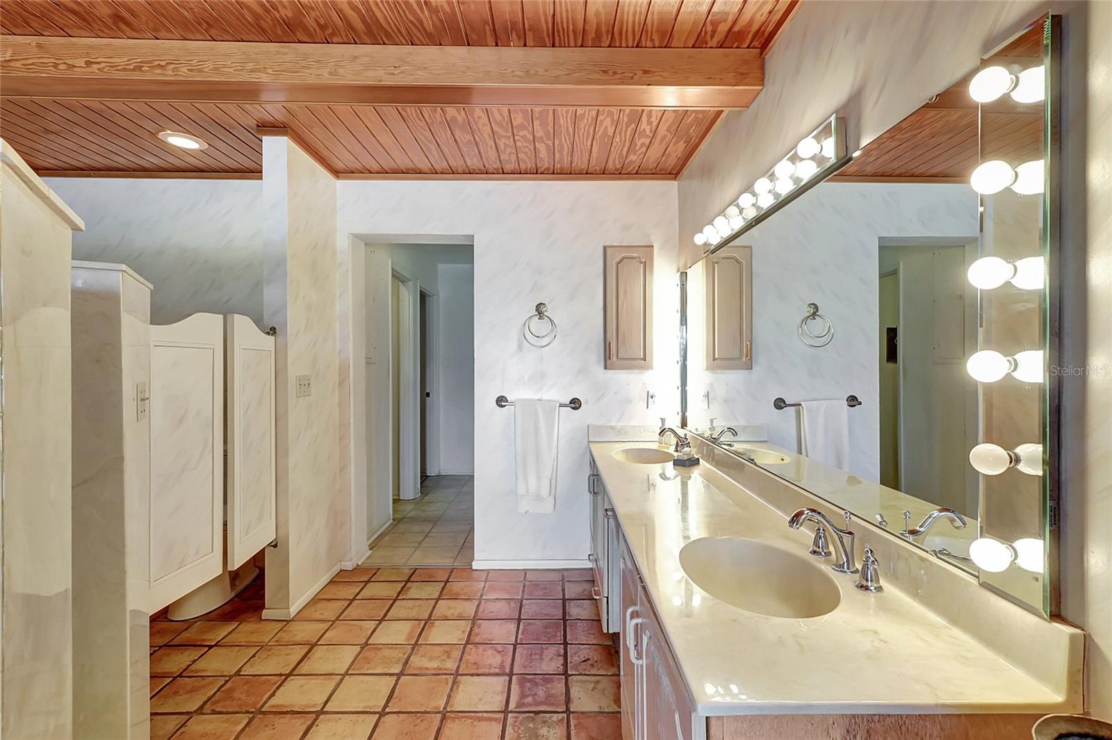 HIDDEN RIVER REP - Residential