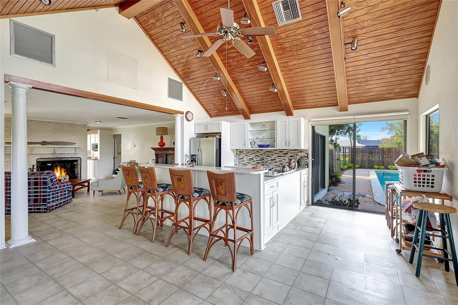 HIDDEN RIVER REP - Residential