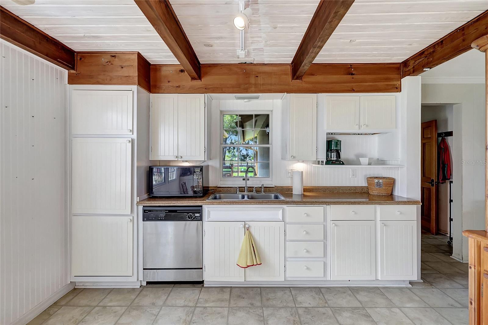 HIDDEN RIVER REP - Residential