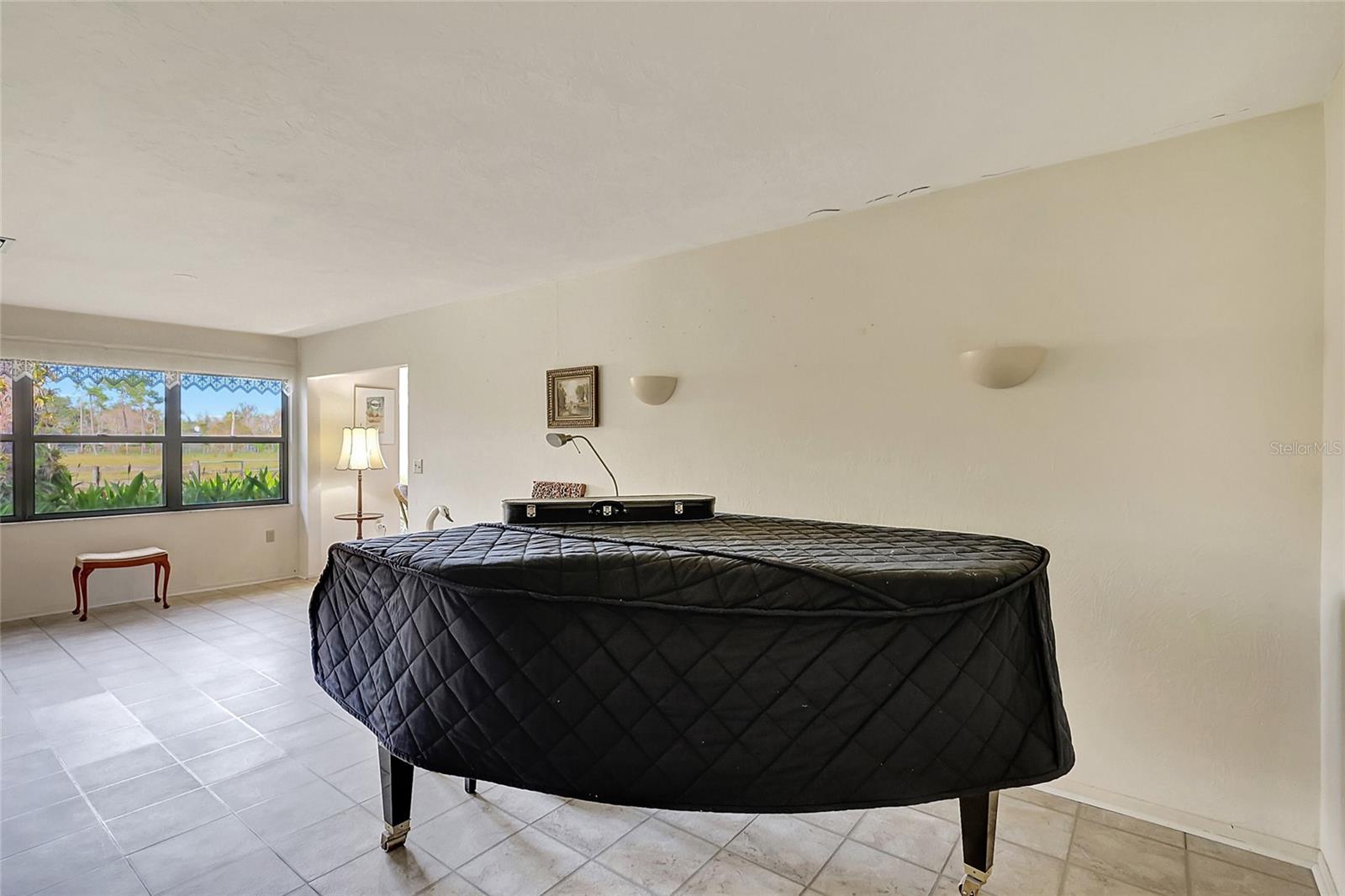 HIDDEN RIVER REP - Residential