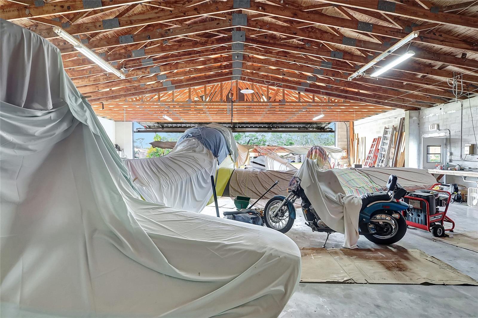 HIDDEN RIVER REP - Residential