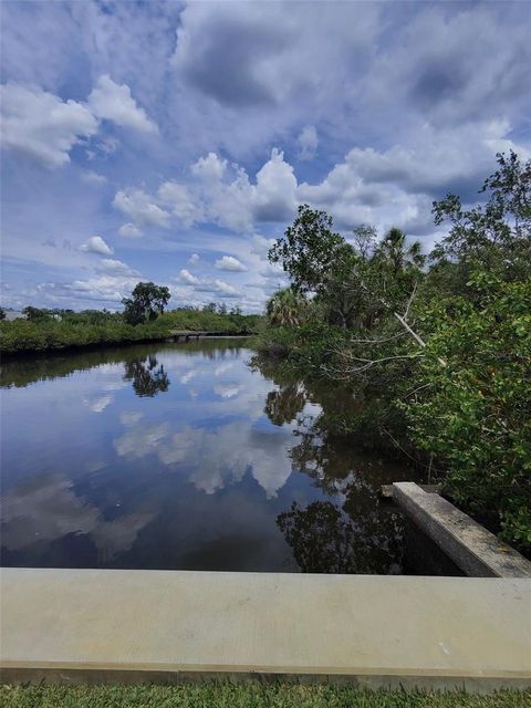 190 MERES BOULEVARD TARPON SPRINGS FL 34689