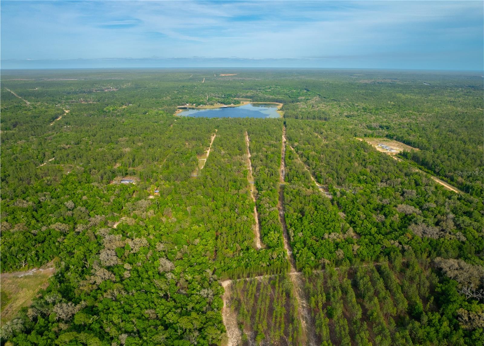 WEST LAKE FOREST - Land