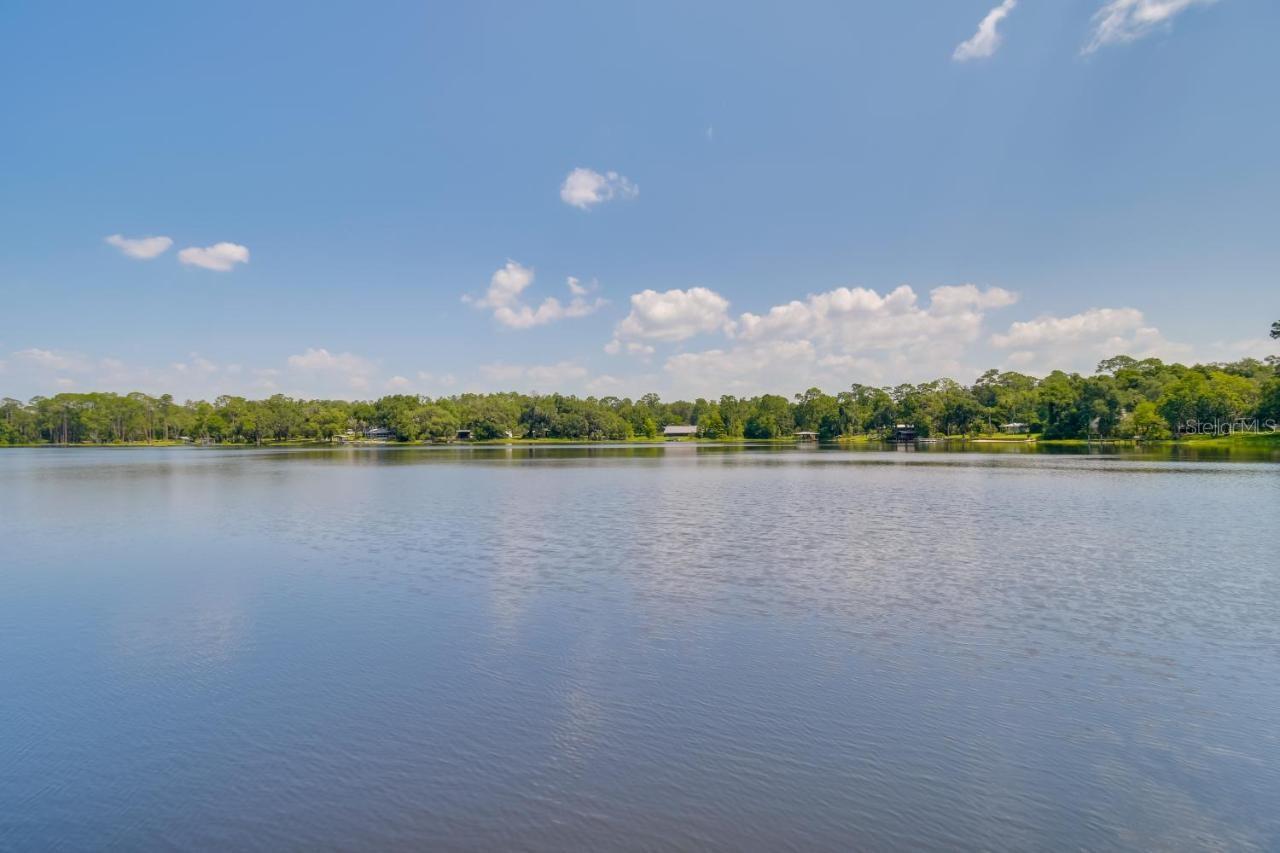 WEST LAKE FOREST - Land